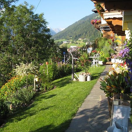 Haus Bergheimat - Familie Oberacher Guest House Фулпмес Екстериор снимка