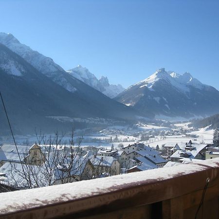 Haus Bergheimat - Familie Oberacher Guest House Фулпмес Екстериор снимка