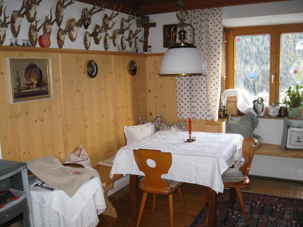 Haus Bergheimat - Familie Oberacher Guest House Фулпмес Екстериор снимка